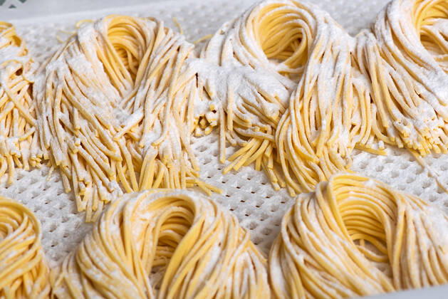 spaghetti,bündel,nudelteig,pasta,spagetti,bund,bünde,gebinde,gebündelt,pastateig,teig