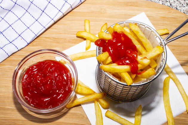 ketchup,pommes frites,ketschup,fritten,pommes