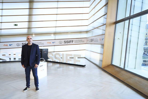 September 18, 2021, Madrid, Madrid, Spain: Luis Tosar attended Maixabel Photocall during 69th San Sebastian International Film Festival at Kursaal Palace on September 18, 2021 in Donostia San Sebastian, Spain Madrid Spain - ZUMAg15_ 20210918_zaf_g15_030 Copyright: xJackxAbuinx