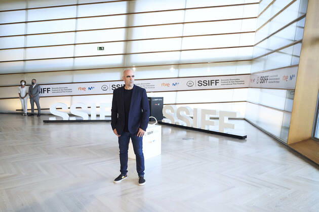 September 18, 2021, Madrid, Madrid, Spain: Luis Tosar attended Maixabel Photocall during 69th San Sebastian International Film Festival at Kursaal Palace on September 18, 2021 in Donostia San Sebastian, Spain Madrid Spain - ZUMAg15_ 20210918_zaf_g15_031 Copyright: xJackxAbuinx