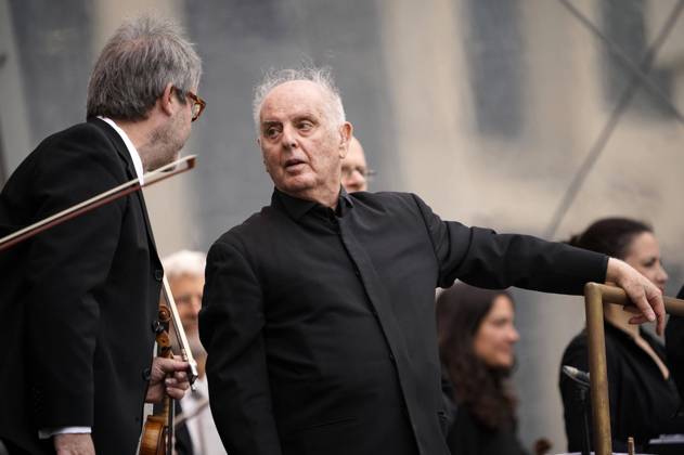 Bilder des Jahres 2021, Entertainment 09 September Entertainment Themen der Woche KW37 Entertainment Bilder des Tages Daniel Barenboim beim Staatsoper für alle 2021 Event mit Werken von Richard Wagner, Giuseppe Verdi, Carl Maria von Weber und Robert Schumann live auf dem Bebelplatz. Berlin, 19.09.2021