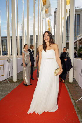 01.10.2021, Berlin, Deutschland, GER, Verleihung Deutscher Filmpreis Lola.Palais am Funkturm.Bettina Zimmermann bei der Ankunft.