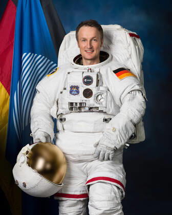 August 26, 2021 - Russia - ESA Astronaut Matthias Maurer poses for a portrait at the Gagarin Cosmonaut Training Center in Russia. Shkaplerov is a Roscosmos cosmonaut and the Soyuz Commander who will be visiting the International Space Station for the fourth time. Peresild and Shipenko are spaceflight participants and first-time space flyers representing Russia. Russia - ZUMAz03_ 20210826_ska_z03_017 Copyright: xNASAx