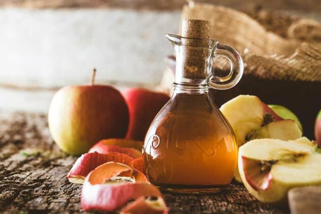  Apple vinegar, 13.10.2020, Copyright: xnikkiphotox Panthermedia26969328
