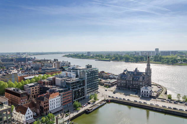 Aerial view over the city of Antwerp in Belgium from Museum aan de Stroom. Copyright: xx 18873592