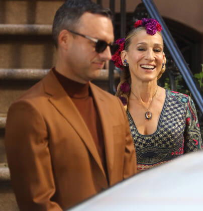 October 20, 2021.Sarah Jessica Parker, shooting on set of HBOMax Sex and the City reboot series And Just Like That in New York October 20, 2021 Copyright: xRWx