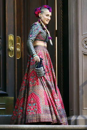 October 20, 2021.Sarah Jessica Parker, shooting on set of HBOMax Sex and the City reboot series And Just Like That in New York October 20, 2021 Copyright: xRWx