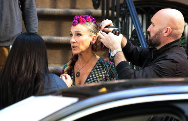 October 20, 2021. Sarah Jessica Parker, shooting on set of HBOMax Sex and the City reboot series And Just Like That in New York October 20, 2021 Copyright: xRWx