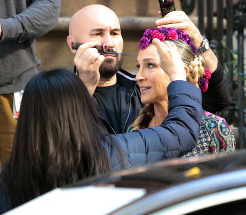 October 20, 2021. Sarah Jessica Parker, shooting on set of HBOMax Sex and the City reboot series And Just Like That in New York October 20, 2021 Copyright: xRWx