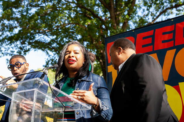3-day relay for voting rights ends with rally at US Capitol Arndrea Waters King speaks during a rally at the end of a relay for voting rights at the US Capitol. Protesters began the relay in West Virginia and walked or biked for the 3 days to the US Capitol. Protesters are demanding that Congress pass legislation protecting the right to vote for all Americans. Washington District of Columbia United States Copyright: xAllisonxBaileyx bailey-3dayrela211023_npzJ7