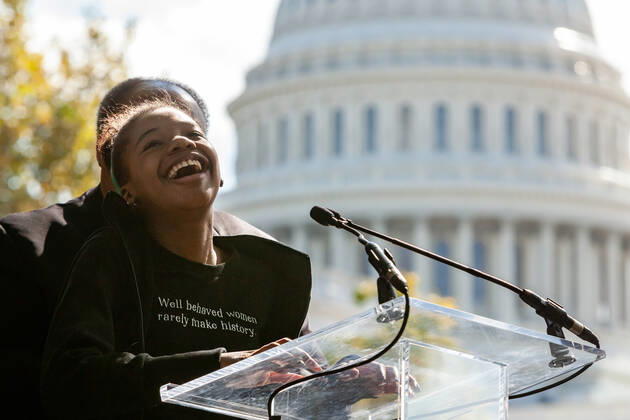 3-day relay for voting rights ends with rally at US Capitol Yolanda Renee King, teenage daughter of Martin Luther King III and Arndrea Waters King, laughs as she speaks during a rally at the end of a relay for voting rights at the US Capitol. Protesters began the relay in West Virginia and walked or biked for the 3 days to the US Capitol. Protesters are demanding that Congress pass legislation protecting the right to vote for all Americans. Washington District of Columbia United States Copyright: xAllisonxBaileyx bailey-3dayrela211023_np7zd