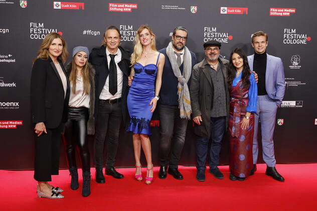 Bilder des Jahres 2021, Entertainment 10 Oktober Entertainment Themen der Woche KW43 Film Festival Cologne, Sem Dhul - Die Wiederkehr Premiere Mirela Stanoiu, Mina Bahrami, Ralf Bauer, Wilma Elles, Mehdi Varvani, Antonio Putignano, Tenzyn Zöchbauer und Maurice Pawlewski beim Screening des Kinofilms Sem Duhl - Die Wiederkehr auf dem 31. Film Festival Cologne 2021 im Filmpalast Köln. Köln, 26.10.2021