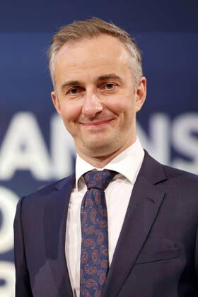 Jan Böhmermann bei der Verleihung des Hanns-Joachim-Friedrichs-Preises 2021 im WDR Funkhaus. Köln, 04.11.2021