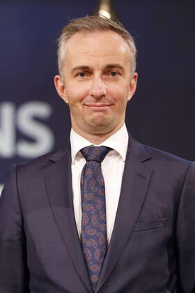 Jan Böhmermann bei der Verleihung des Hanns-Joachim-Friedrichs-Preises 2021 im WDR Funkhaus. Köln, 04.11.2021