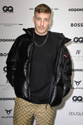 Felix Lobrecht bei der 23. Verleihung der GQ Men of the Year Awards 2021 im Gendarmerie Hauptstadtrestaurant. Berlin, 04.11.2021