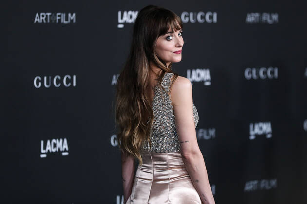 10th Annual LACMA Art + Film Gala 2021 Actress Dakota Johnson wearing a Gucci outfit arrives at the 10th Annual LACMA Art + Film Gala 2021 held at the Los Angeles County Museum of Art on November 6, 2021 in Los Angeles, California, United States. Los Angeles California United States Copyright: xImagexPressxAgencyx collin-10thannu211106_npskL