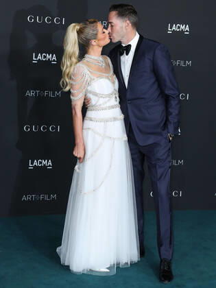 10th Annual LACMA Art + Film Gala 2021 Paris Hilton and fiancÃ Carter Reum arrive at the 10th Annual LACMA Art + Film Gala 2021 held at the Los Angeles County Museum of Art on November 6, 2021 in Los Angeles, California, United States. Los Angeles California United States  Copyright: xImagexPressxAgencyx collin-10thannu211106_npQVk