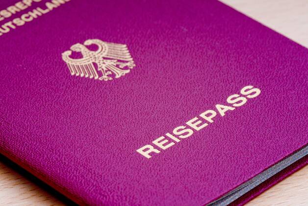 Reisepass der Bundesrepublik Deutschland, Deutschland German passport, Germany BLWS656326