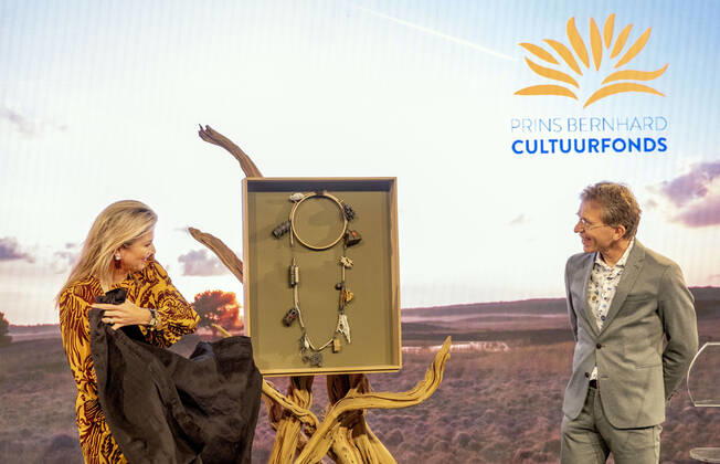 16-11-2021 Kootwijk Queen Maxima attend the Prince Bernhard Cultuurfonds Prize 2021 to Jelle de Jong of IVN Nature Education in the former radio station Radio Kootwijk. Â  Copyright: xPPEx