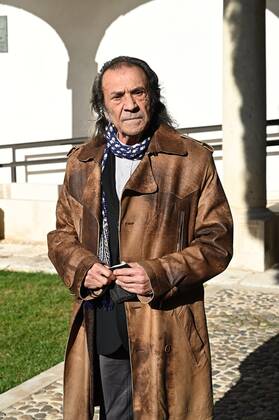 Spanish guitarist Pepe Habichuela is pictured upon his arrival to attend the 11th ceremony where the titles of Honorary Members of the University Cloister of the Arts are given at the University of Alcala de Henares, near Madrid, 24 November 2021. 11th awarding ceremony of the Honorary Members of the University Cloister of the Arts !ACHTUNG: NUR REDAKTIONELLE NUTZUNG!  Copyright: xFERNANDOxVILLARx GRAF051 20211124-62359a74b685c461bab19af91849171e4f2f8d49