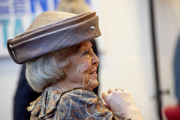 24-11-2021 Beton Princess Beatrix attend the Jantje Beton Award, a prize for the most play-friendly city, in Culemborg. Â  Copyright: xPPEx