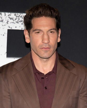30 November 2021 - Los Angeles, California - Jon Bernthal. The Los Angeles premiere of Netflix s The Unforgivable . Photo Credit: Billy Bennight AdMedia 275051 2021-11-30 California Hollywood  Copyright: xAdMediax STAR_275051_007