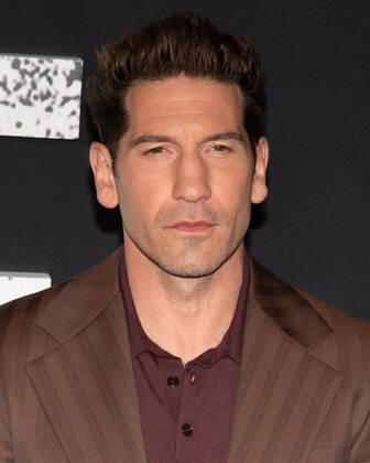 30 November 2021 - Los Angeles, California - Jon Bernthal. The Los Angeles premiere of Netflix s The Unforgivable . Photo Credit: Billy Bennight AdMedia 275051 2021-11-30 California Hollywood  Copyright: xAdMediax STAR_275051_117