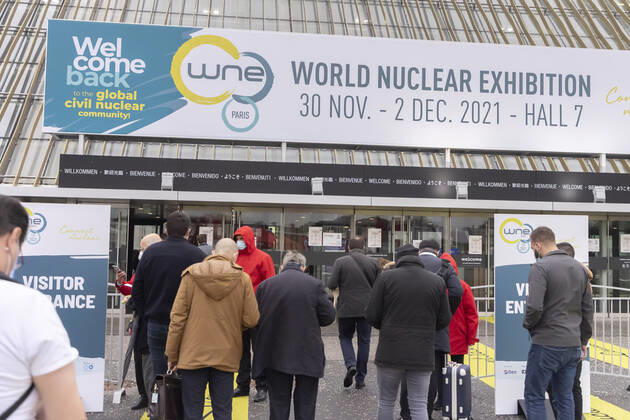 Villepinte, France November 30, 2021 - World Nuclear Exhibition (WNE). This civil nuclear exhibition welcomes more than 18,000 participants and 600 exhibitors from 65 countries including: South Korea, United States, United Kingdom and Russia. The nuclear energy sector is back in the spotlight ten years after the Fukushima Daiichi Nuclear Power Plant disaster in Japan, which led to the event being halted. ENERGIE NUCLEAIRE, CENTRALE NUCLEAIRE, ECONOMIE, SALON, ILLUSTRATION, GENERIQUE, ATMOSPHERE, AMBIANCE, BUSINESS, ATOME, REACTEUR NUCLEAIRE, FISSION, RADIOACTIVITE, CHANGEMENT CLIMATIQUE, EXPO, PRODUCTION D ENERGIE, ENVIRONNEMENT, QUESTIONS ENVIRONNEMENTALE, INDUSTRIE, ELECTRICITE, CONTAMINATION RADIOACTIVE, ACCIDENT NUCLEAIRE, DECHETS NUCL Copyright: xVincentxIsorex