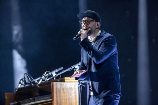 Mark Forster bei der Aufzeichnung der TV-Show MDR Sputnik präsentiert: Friends of Mark Forster im Carl-Maria-von-Weber-Theater. Bernburg, 07.12.2021