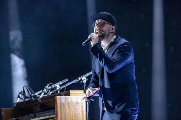 Mark Forster bei der Aufzeichnung der TV-Show MDR Sputnik präsentiert: Friends of Mark Forster im Carl-Maria-von-Weber-Theater. Bernburg, 07.12.2021