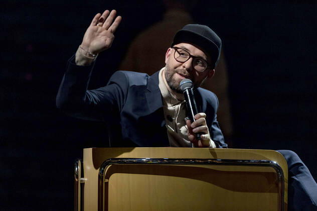 Mark Forster bei der Aufzeichnung der TV-Show MDR Sputnik präsentiert: Friends of Mark Forster im Carl-Maria-von-Weber-Theater. Bernburg, 07.12.2021