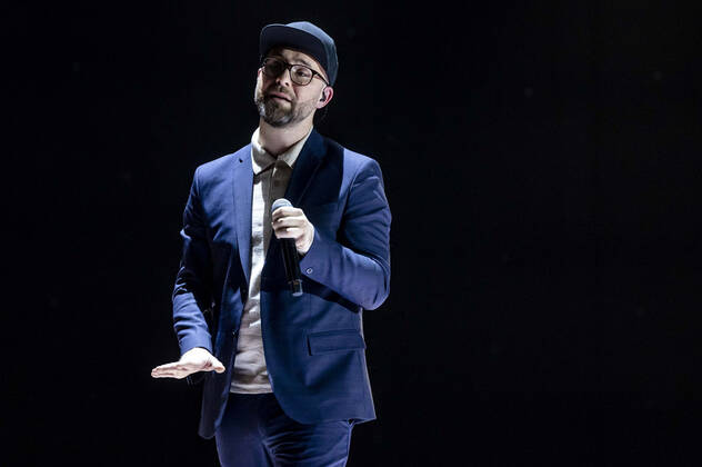 Mark Forster bei der Aufzeichnung der TV-Show MDR Sputnik präsentiert: Friends of Mark Forster im Carl-Maria-von-Weber-Theater. Bernburg, 07.12.2021