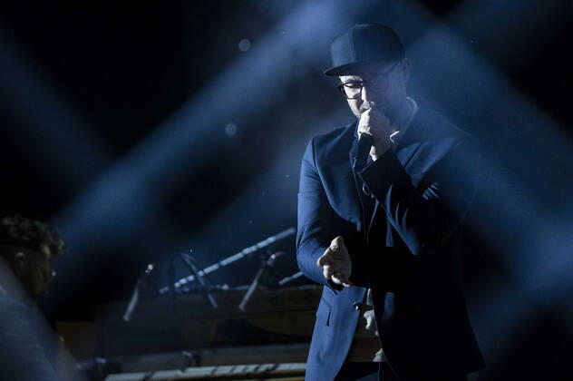Mark Forster bei der Aufzeichnung der TV-Show MDR Sputnik präsentiert: Friends of Mark Forster im Carl-Maria-von-Weber-Theater. Bernburg, 07.12.2021