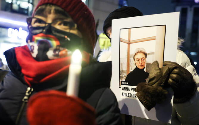 OSLO, NORWAY â€“ DECEMBER 10, 2021: People carry portraits of killed journalists during a torchlight parade in honour of the 2021 Nobel Peace Prize winners from Oslo Central Station to the Grand Hotel where the laureates greet the procession participants from the balcony. The Norwegian Nobel Committee has decided to award the Nobel Peace Prize for 2021 to Filipino-American journalist, co-founder and CEO of Rappler Maria Ressa and Russian journalist, Novaya Gazeta editor-in-chief Dmitry Muratov in recognition of their efforts to safeguard freedom of expression, which is a precondition for democracy and lasting peace . Sergei Bobylev TASS  TS11B66D