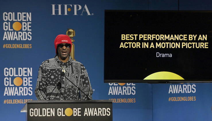 Bilder des Jahres 2021, Entertainment 12 Dezember Entertainment Themen der Woche KW50 Entertainment Bilder des Tages Snoop Dogg announces the 2022 nominees during the 79th Annual Golden Globe Award nominations at the Beverly Hilton on Monday, December 13, 2021 in Beverly Hills, California.  LAP2021121302 JIMxRUYMEN