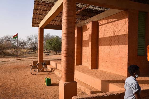 Visit to the elementary school of Gando in the urban commune of Tenkodogo, a project of the Burkinabe architect Diebedo Francis Kere, on February 26, 2021. NicolasxRemenex xLexPictorium LePictorium_0257536