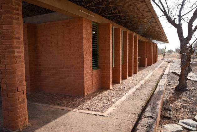 Visit to the elementary school of Gando in the urban commune of Tenkodogo, a project of the Burkinabe architect Diebedo Francis Kere, on February 26, 2021. NicolasxRemenex xLexPictorium LePictorium_0257539