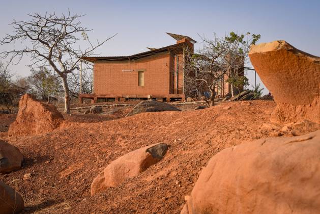 Visit to the elementary school of Gando in the urban commune of Tenkodogo, a project of the Burkinabe architect Diebedo Francis Kere, on February 26, 2021. NicolasxRemenex xLexPictorium LePictorium_0257552