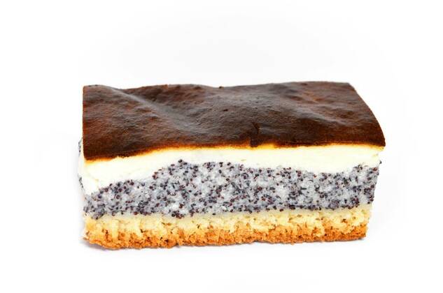 IMAGO Creative: Food, Mohn freshly baked poppy seed cake, 26.10.2021, Copyright: xAndreaWilhelmx Panthermedia28814741