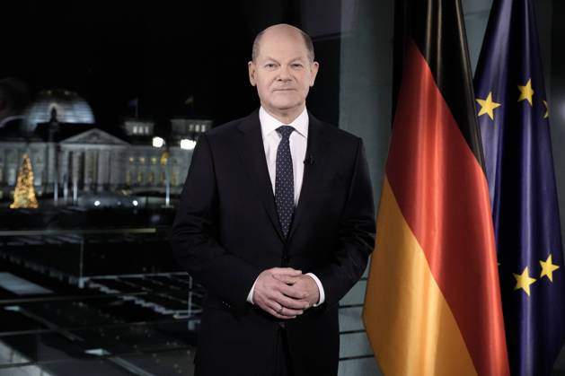 Bilder des Jahres 2021, News 12 Dezember News Themen der Woche KW52 News Bilder des Tages Neujahrsansprache des Bundeskanzler Aktuell, 31.12.2021, Bundeskanzler Olaf Scholz im Portrait bei der Neujahrsansprache des Bundeskanzler zum Jahreswechsel 2021 2022 aus dem Bundeskanzleramt in Berlin Berlin Berlin Deutschland