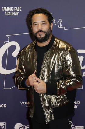 Adel Tawil in der Silvestershow Celebrate at the Gate - Willkommen 2022 am Brandenburger Tor. Berlin, 31.12.2021
