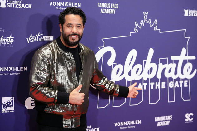 Entertainment Themen der Woche KW52 Adel Tawil in der Silvestershow Celebrate at the Gate - Willkommen 2022 am Brandenburger Tor. Berlin, 31.12.2021