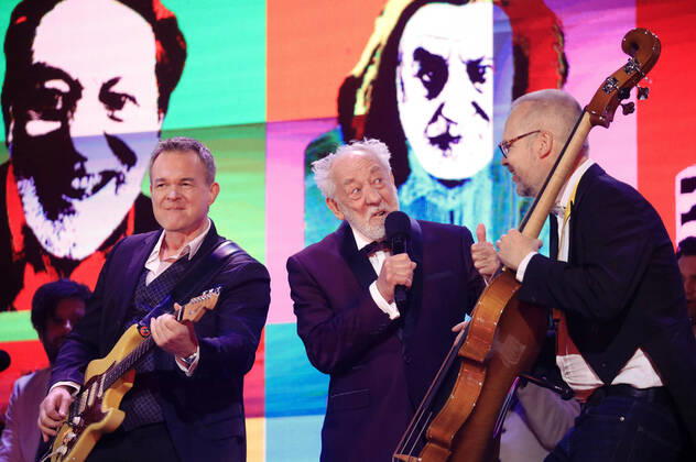 Bilder des Jahres 2021, Entertainment 12 Dezember Dieter Hallervorden in der Silvestershow Celebrate at the Gate - Willkommen 2022 am Brandenburger Tor. Berlin, 31.12.2021
