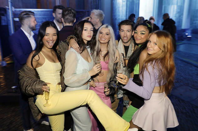 Justin Jesso und Venus in der Silvestershow Celebrate at the Gate - Willkommen 2022 am Brandenburger Tor. Berlin, 31.12.2021