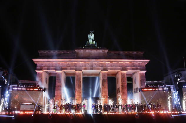Bilder des Jahres 2021, Entertainment 12 Dezember Entertainment Themen der Woche KW52 Silvestershow Celebrate at the Gate - Willkommen 2022 am Brandenburger Tor. Berlin, 31.12.2021