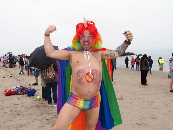January 1, 2022, New York, New York, USA: January 1, 2022 New York , Coney Island Polar Bear Plunge. This year the Polar Bear Plunge returned after last year s Covid outbreak. Revelers enjoy the water. New York USA - ZUMAct2_ 20220101_zaf_ct2_081 Copyright: xBrucexCotlerx
