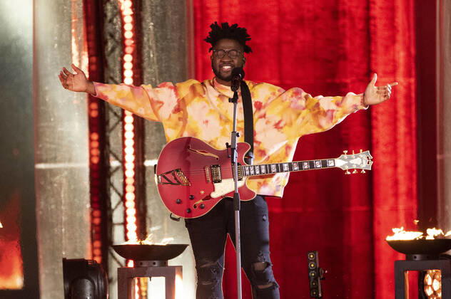Kelvin Jones in der Silvestershow Celebrate at the Gate - Willkommen 2022 am Brandenburger Tor. Berlin, 31.12.2021