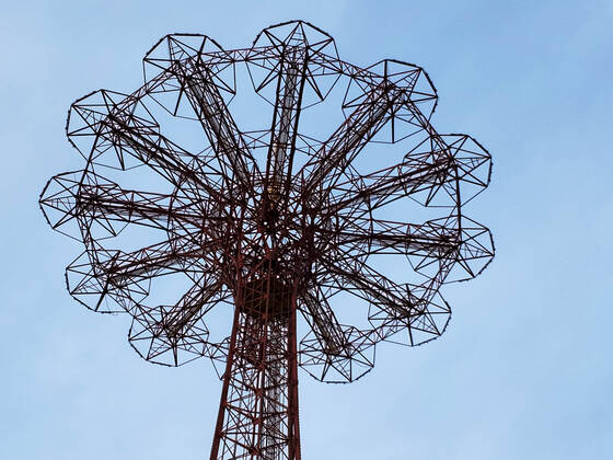 January 6, 2022, New York, New York, USA: January 4, 2022 New York , Coney Island Sunset. Coney Island Parachute Jump New York USA - ZUMAct2_ 20220106_zaf_ct2_004 Copyright: xBrucexCotlerx
