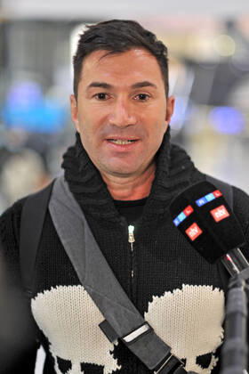 RTL - Dschungelcamp 2022. Lucas Cordalis anläßlich der Abreise der Kandidaten der RTL - Sendung Ich bin ein Star - holt mich hier raus zum Dschungel-Camp 2022 in Südafrika am 09.01.2022 auf dem Flughafen Frankfurt Main. 20220109MWI6944