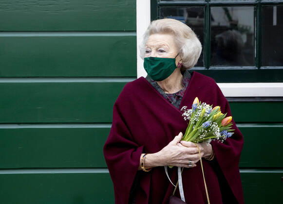 Bilder des Jahres 2022, Entertainment 01 Januar Entertainment Themen der Woche KW02 Entertainment Bilder des Tages 15-01-2022 Zaandam Princess Beatrix attend the opening of the Year of the Miller (Jaar van de Molenaar) during the 50th anniversary of the Guild of Volunteer Millers at the Zaans Museum in Zaandam. Â  Copyright: xPPEx